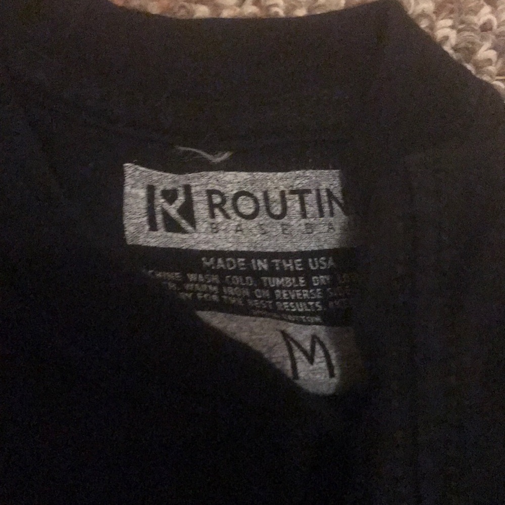 Men’s Routine outfielder t shirt - Picture 3 of 4